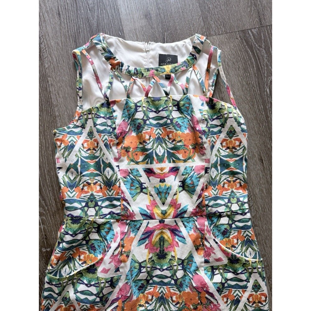Adrianna Papell Blue Pink Caged Yoke Floral Kaleidoscope Print Sheath Dress 10 - Picture 3 of 12